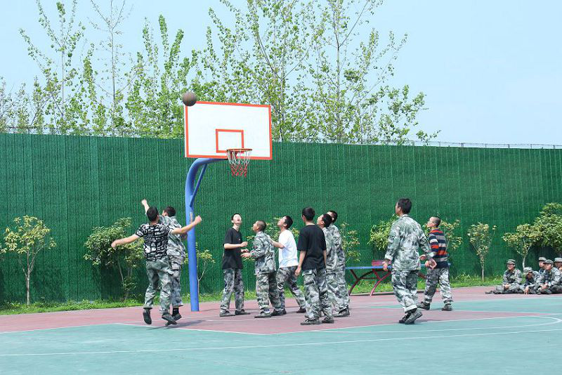 郴州封闭式叛逆孩子学校学费多少钱