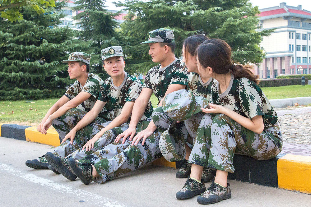 佛山小学生早恋行为纠正教育怎么样