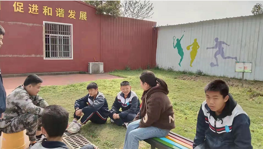 山东叛逆少年管教军事化管理基地