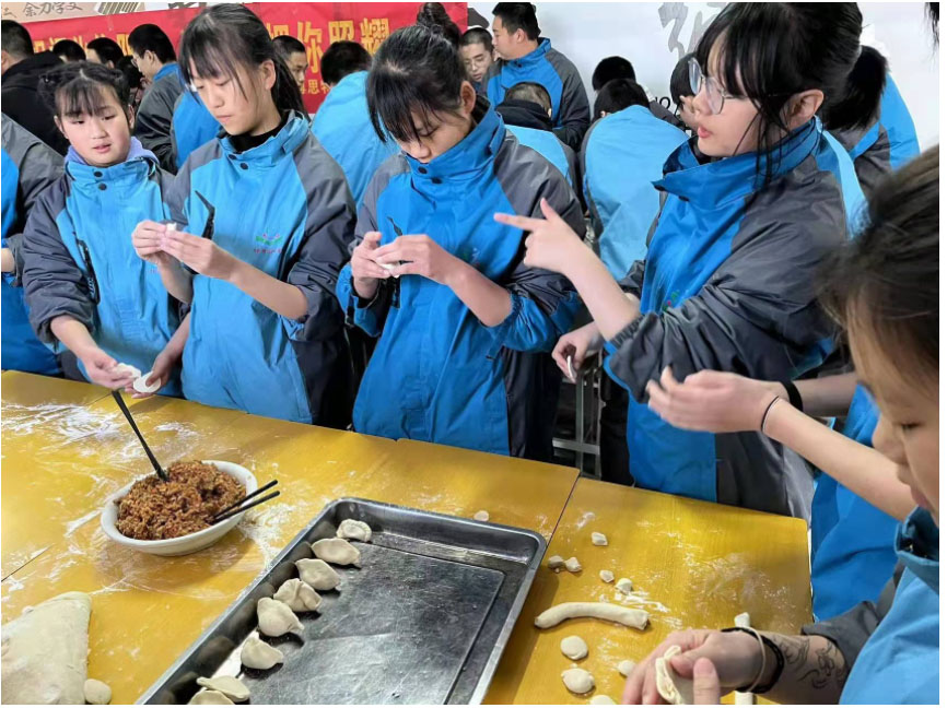 问题少年学校